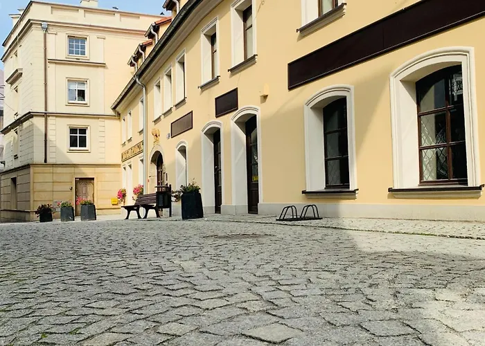 W Centrum ,,pod Zlotym Lwem